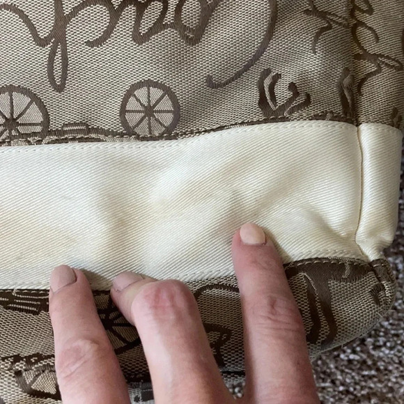 Signature a coach Briefcase Babybag - Picture 9 of 9